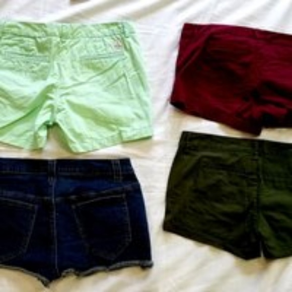 Womens Shorts - Picture 2 of 5